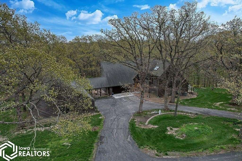 32 Acres of Land with Home for Sale in Centerville, Iowa