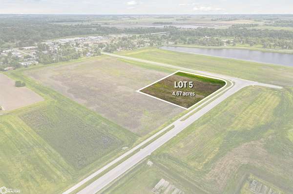 4.67 Acres of Commercial Land for Sale in Marshalltown, Iowa