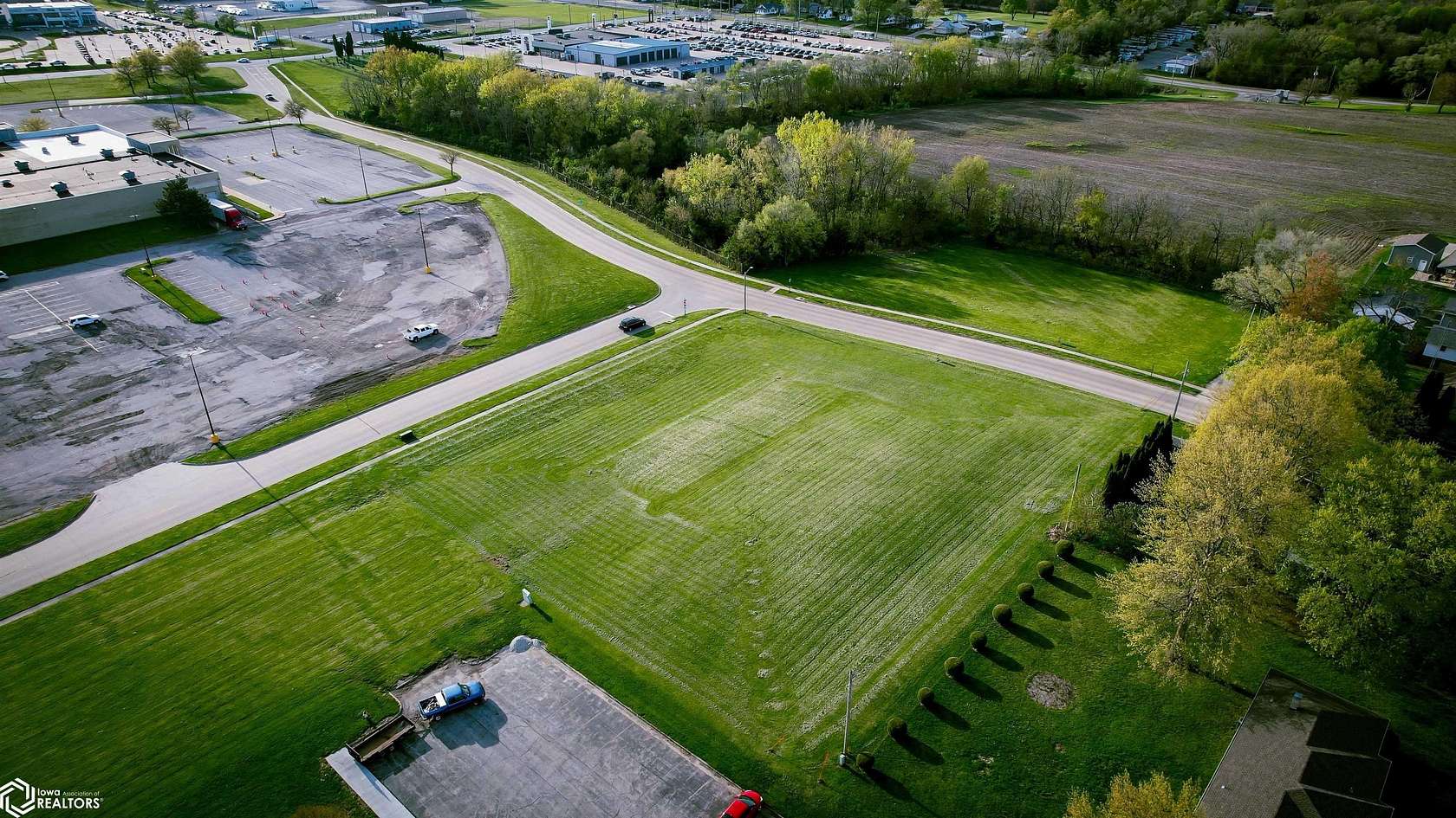 1.3 Acres of Residential Land for Sale in West Burlington, Iowa