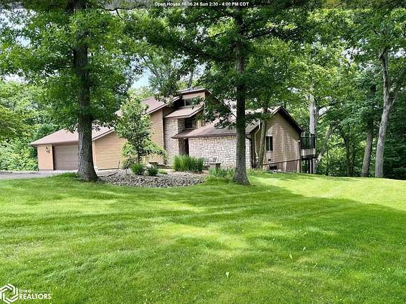 2.09 Acres of Residential Land with Home for Sale in Burlington, Iowa