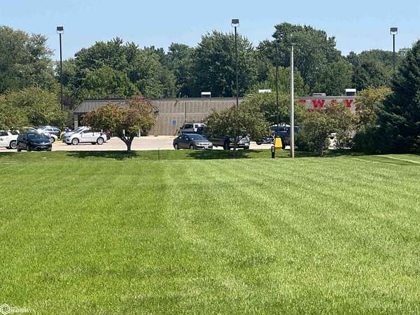 0.52 Acres of Land for Sale in Burlington, Iowa