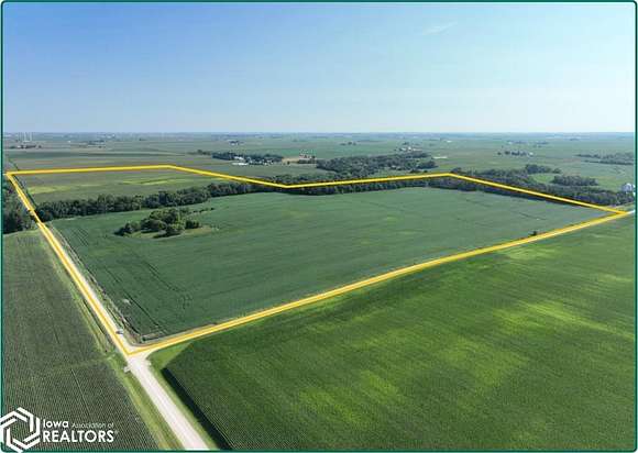 150 Acres of Agricultural Land for Sale in Dyersville, Iowa