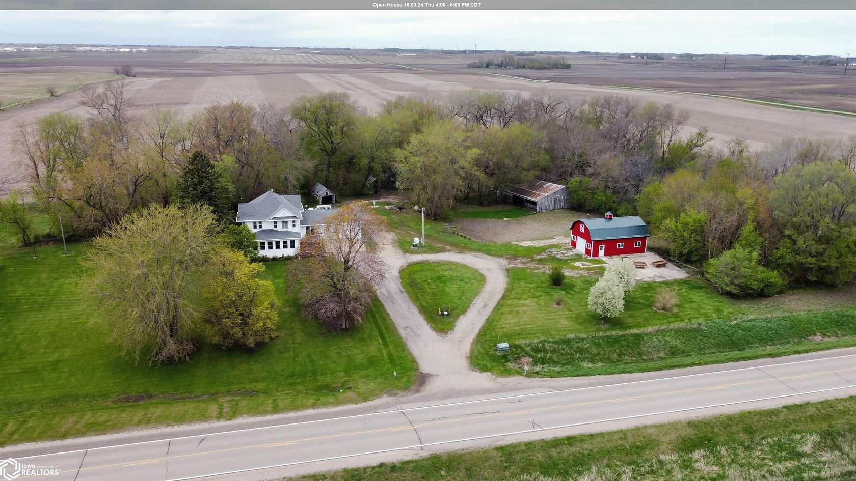 7.86 Acres of Residential Land with Home for Sale in Scarville, Iowa