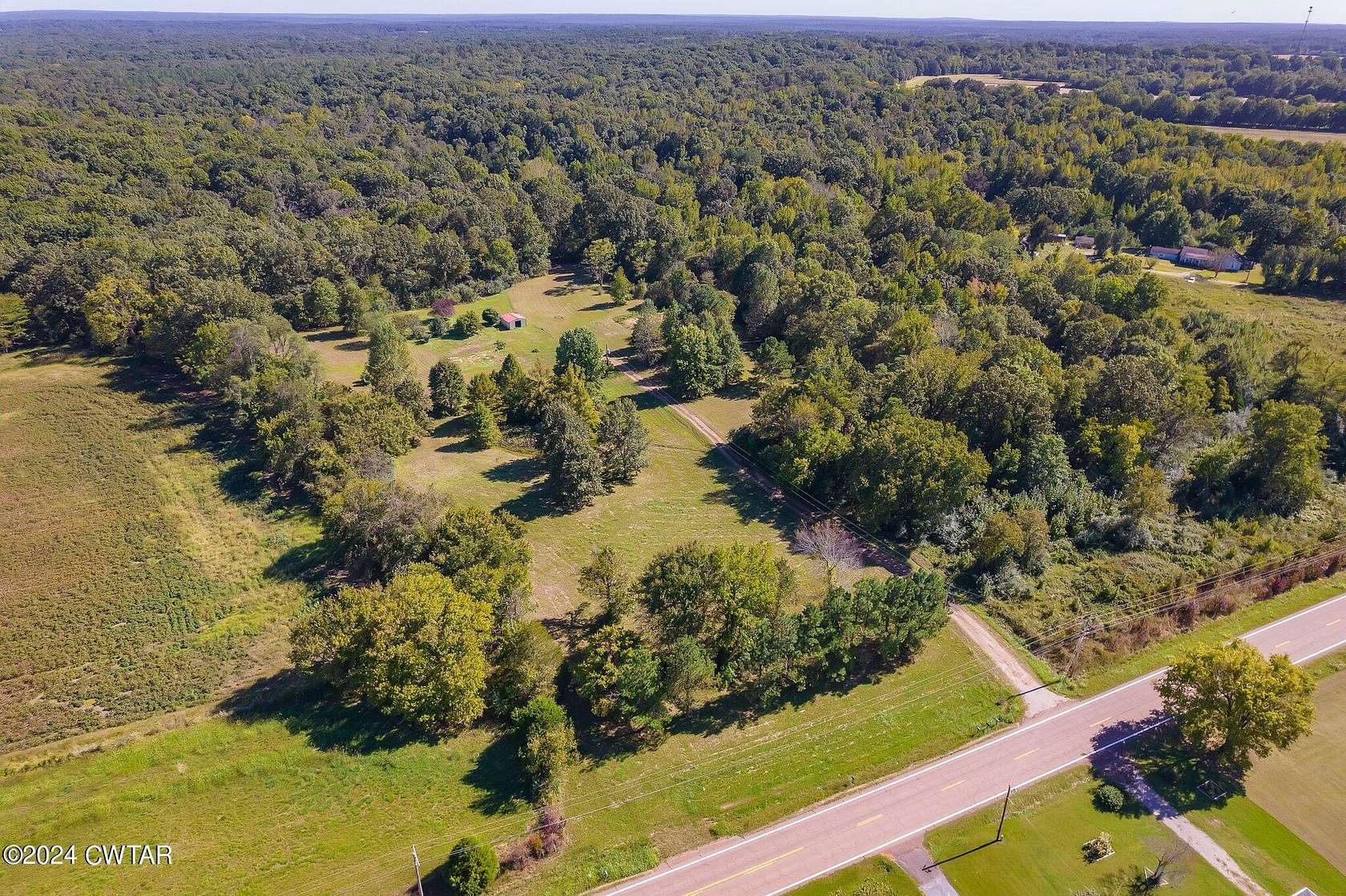 13.5 Acres of Land for Sale in Hickory Valley, Tennessee