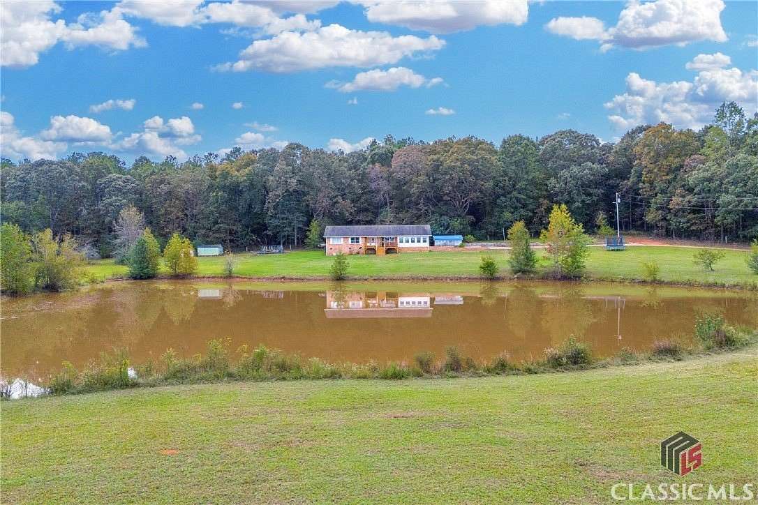 5.6 Acres of Residential Land with Home for Sale in Martin, Georgia