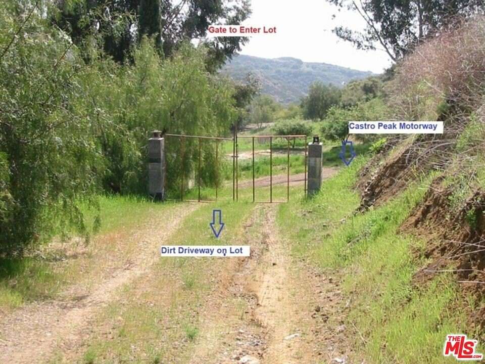 5.525 Acres of Land for Sale in Malibu, California