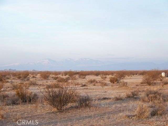 2.501 Acres of Land for Sale in Palmdale, California