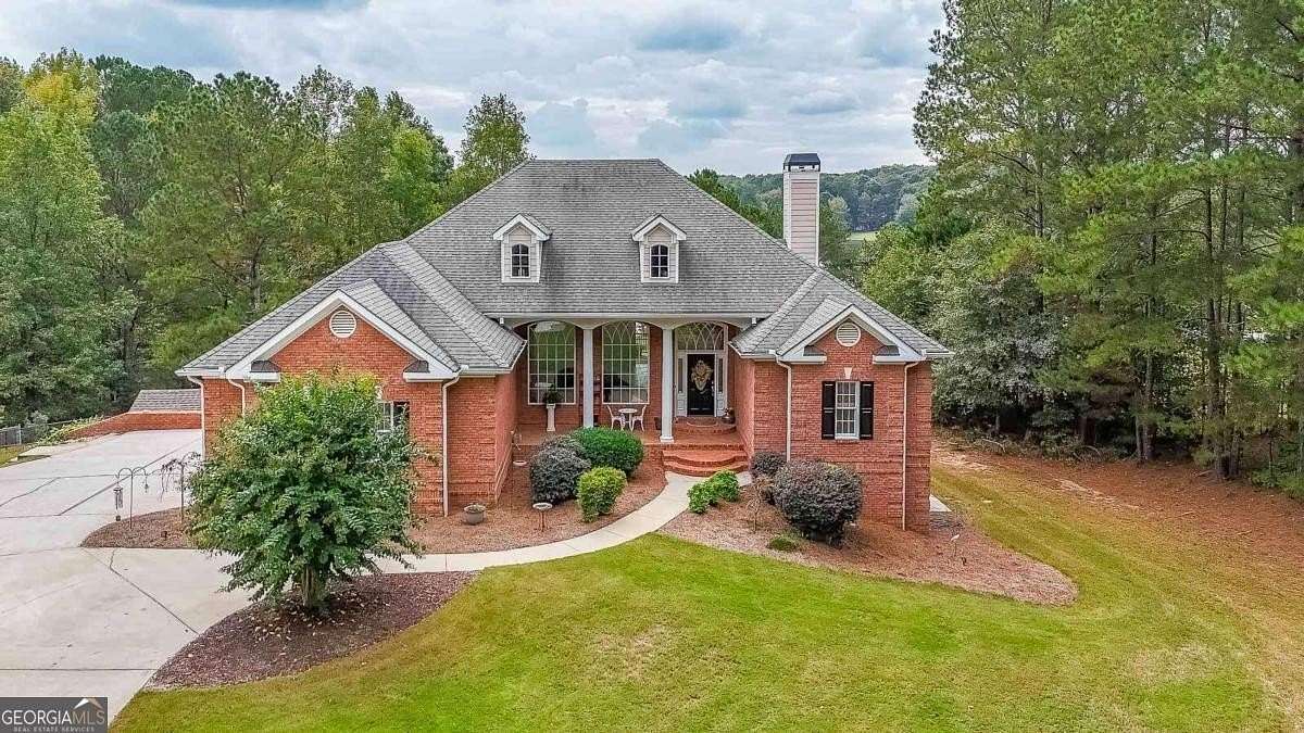 2.53 Acres of Residential Land with Home for Sale in Monroe, Georgia