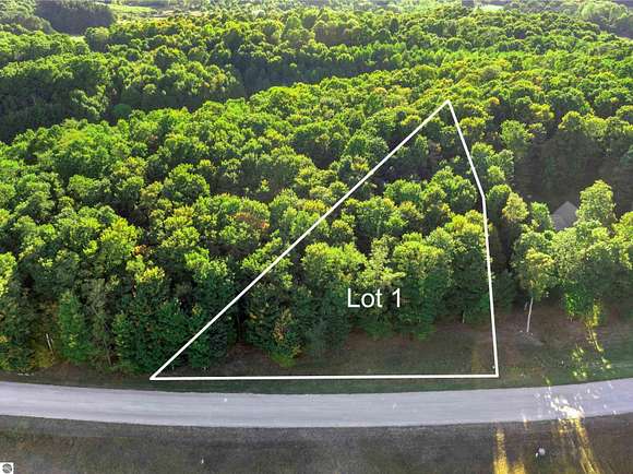 2.2 Acres of Residential Land for Sale in Beulah, Michigan