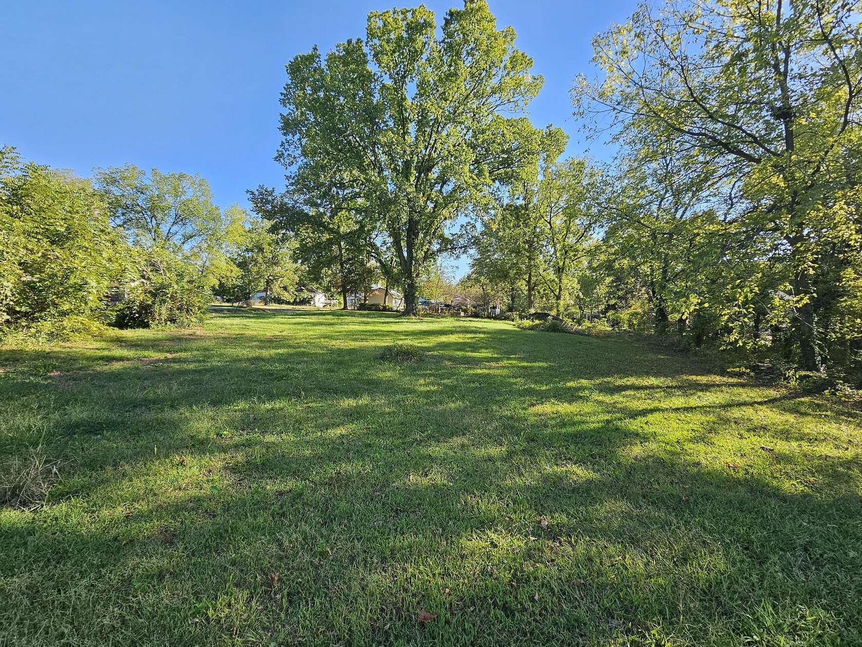 0.33 Acres of Residential Land for Sale in El Dorado Springs, Missouri