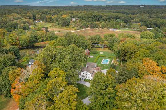 2.78 Acres of Residential Land with Home for Sale in Old Lyme, Connecticut