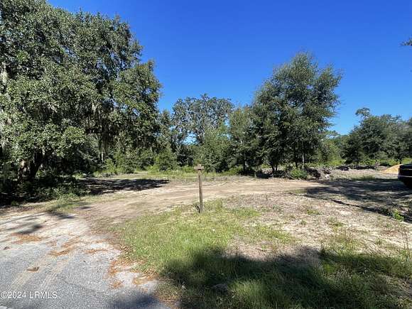 3 Acres of Residential Land for Sale in Beaufort, South Carolina