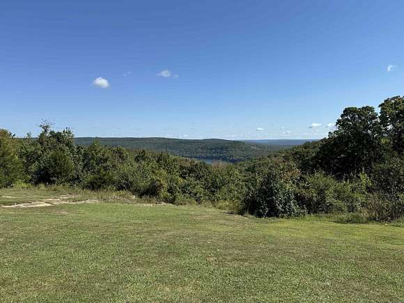 92.43 Acres of Land for Sale in Edgemont, Arkansas