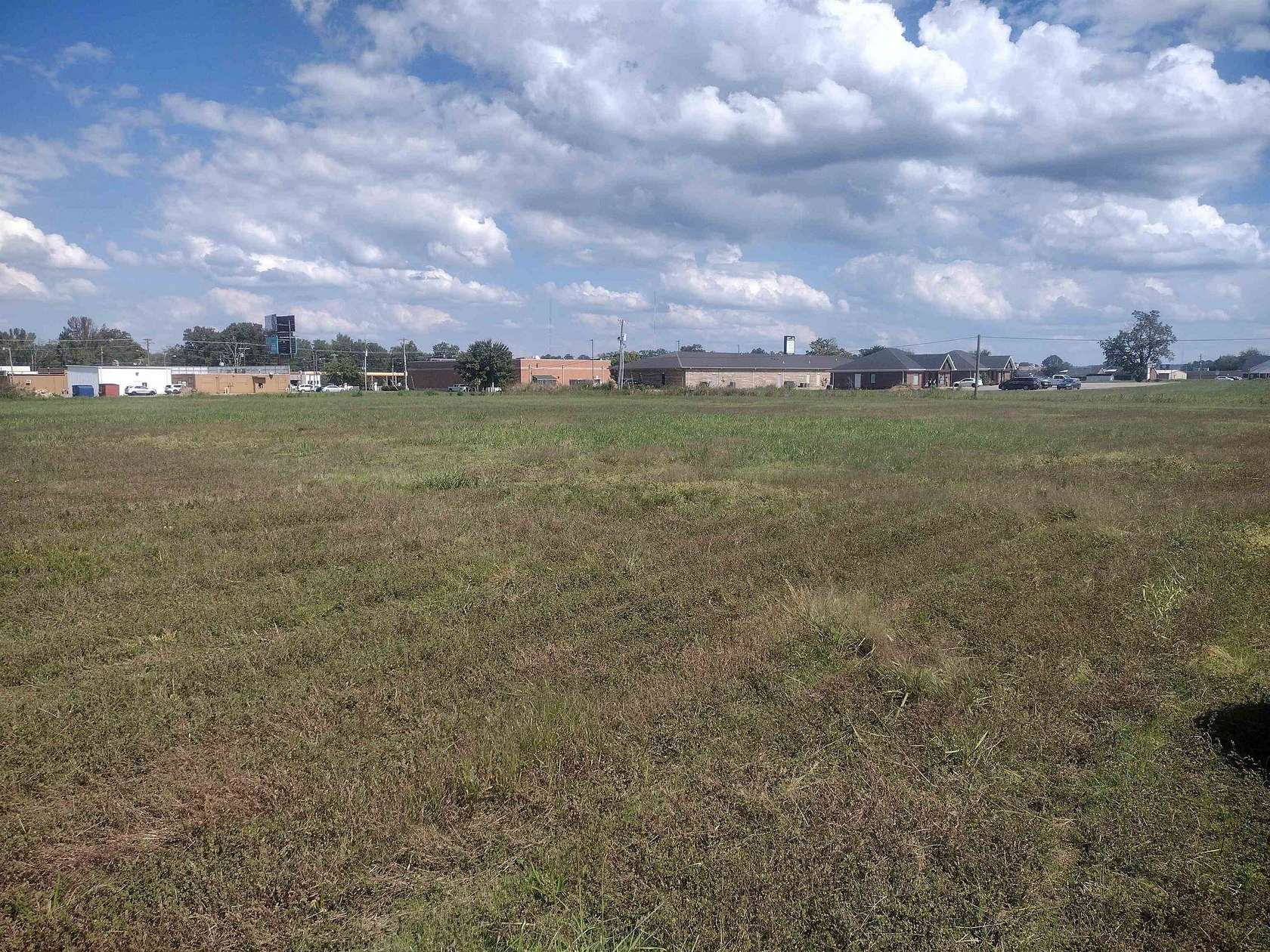 3.34 Acres of Commercial Land for Sale in Savannah, Tennessee