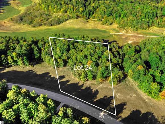 1.8 Acres of Residential Land for Sale in Beulah, Michigan