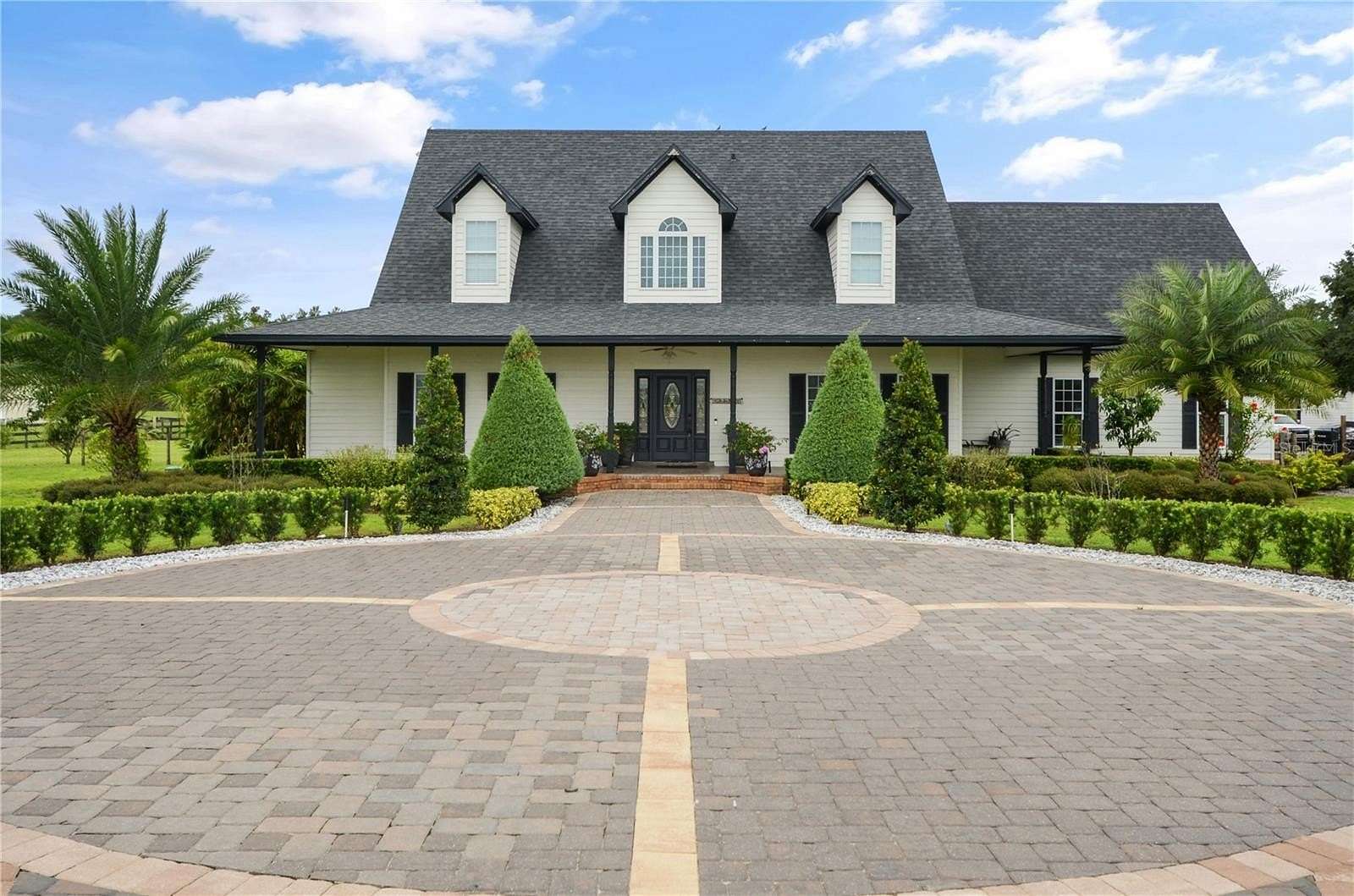 5 Acres of Residential Land with Home for Sale in Apopka, Florida