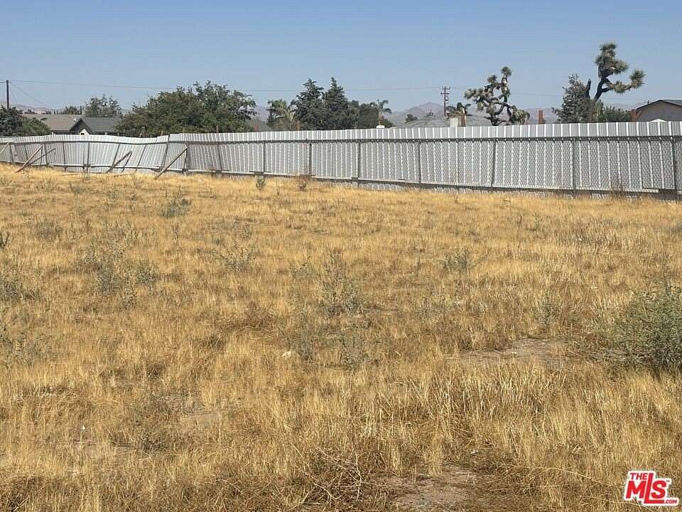 1.16 Acres of Commercial Land for Sale in Hesperia, California