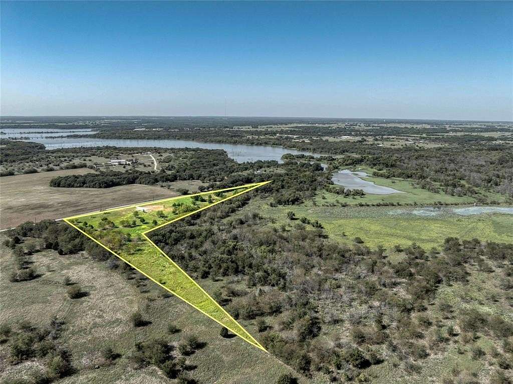 7.594 Acres of Land for Sale in Tioga, Texas