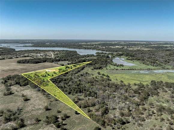 7.594 Acres of Land for Sale in Tioga, Texas