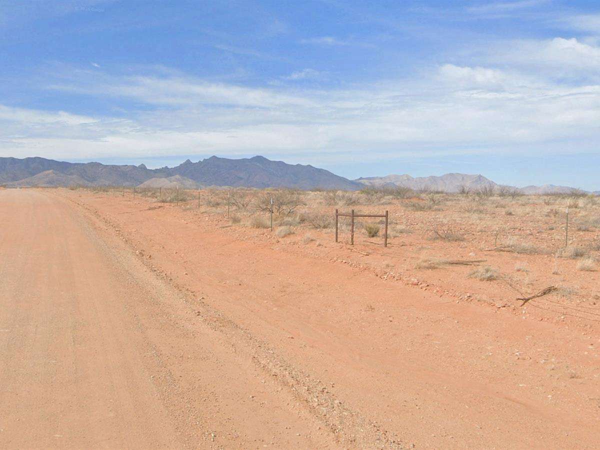 0.9 Acres of Residential Land for Sale in Pearce, Arizona