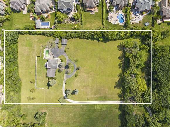 5 Acres of Residential Land for Sale in Burr Ridge, Illinois