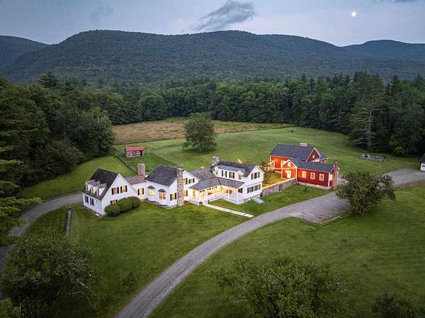 53 Acres of Improved Land for Sale in Manchester, Vermont
