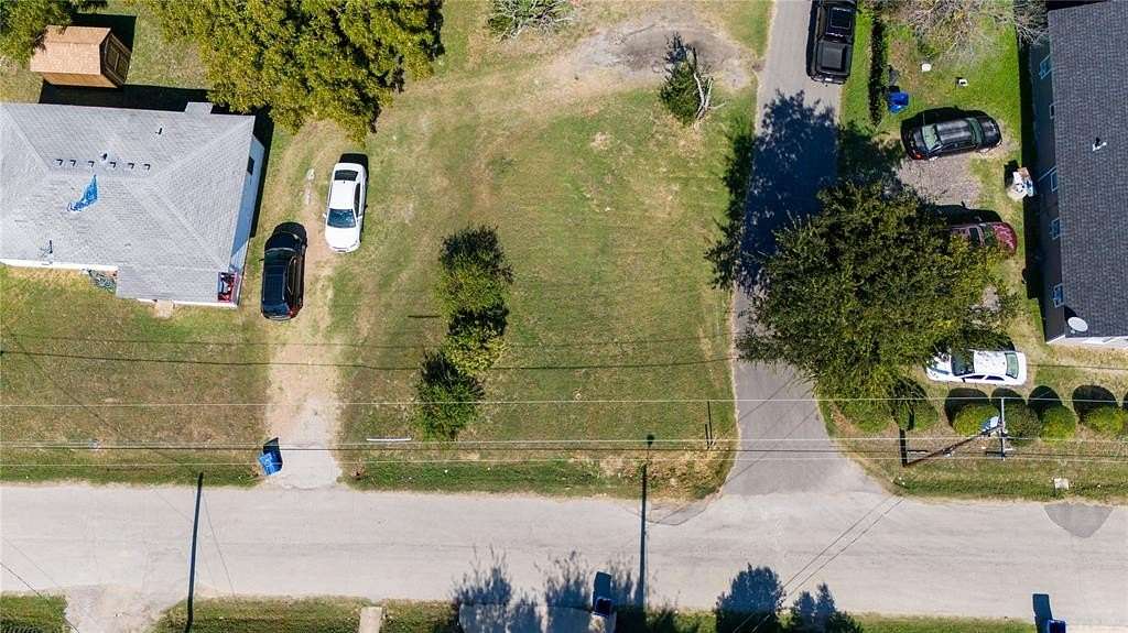 0.08 Acres of Residential Land for Sale in Ennis, Texas