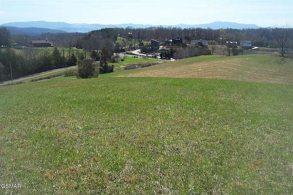 32.5 Acres of Recreational & Residential Land for Sale in Sevierville, Tennessee