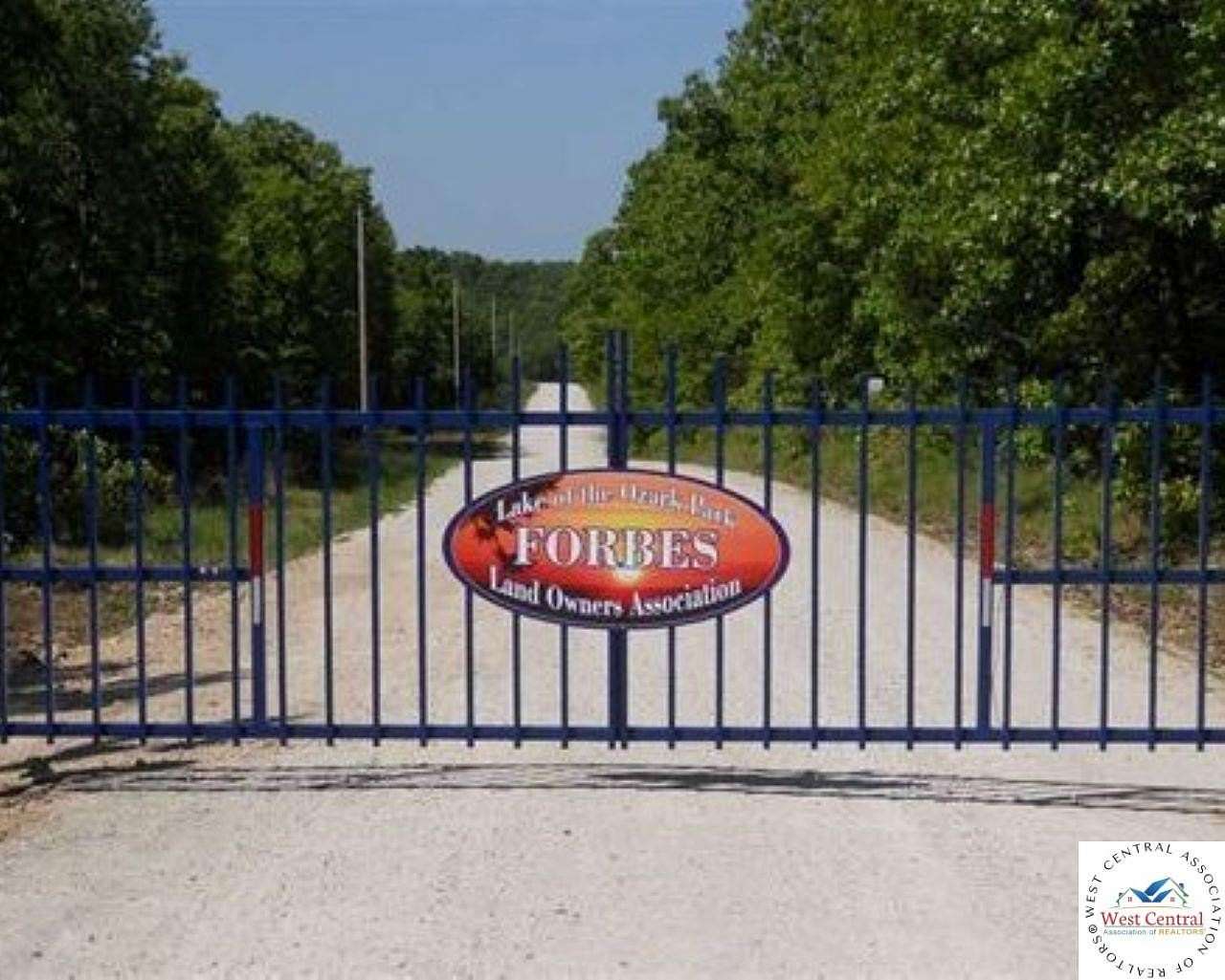 2.78 Acres of Residential Land for Sale in Edwards, Missouri