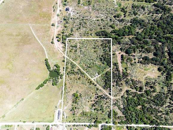 18 Acres of Land for Sale in Corsicana, Texas