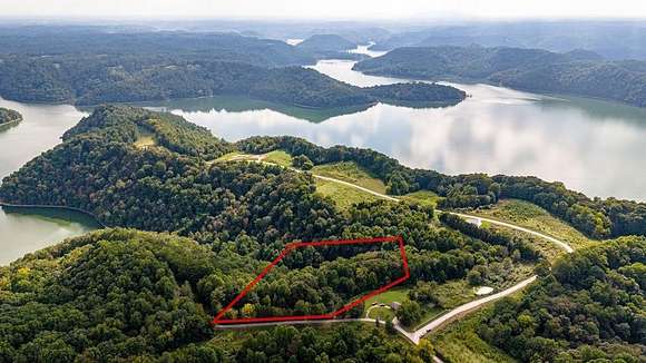 4.41 Acres of Residential Land for Sale in Baxter, Tennessee