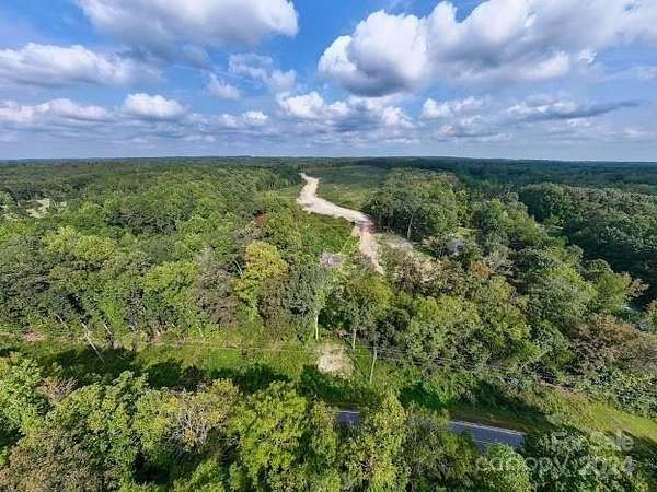 10 Acres of Recreational Land for Sale in Waxhaw, North Carolina