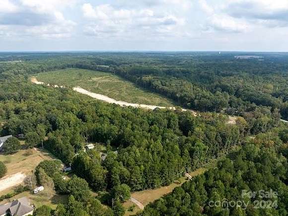 10 Acres of Land for Sale in Waxhaw, North Carolina