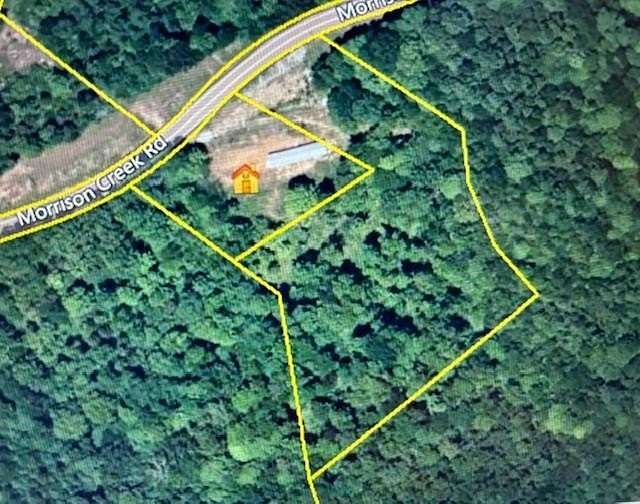 3 Acres of Land for Sale in Clifton, Tennessee