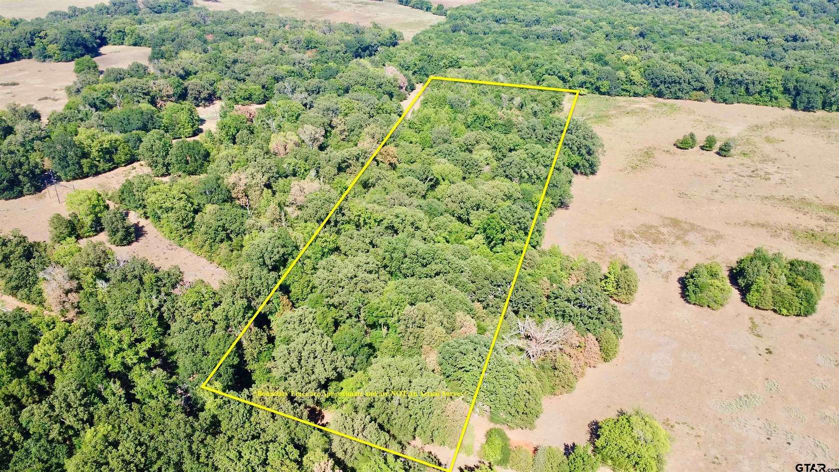 14.055 Acres of Land for Sale in Mount Pleasant, Texas