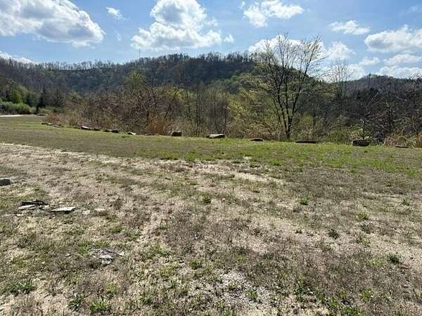 30.6 Acres of Land for Sale in Pikeville, Kentucky