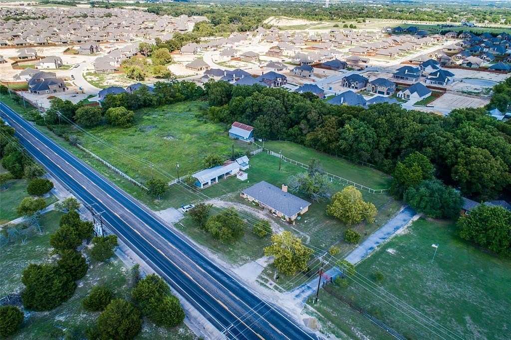 5 Acres of Mixed-Use Land for Sale in Midlothian, Texas