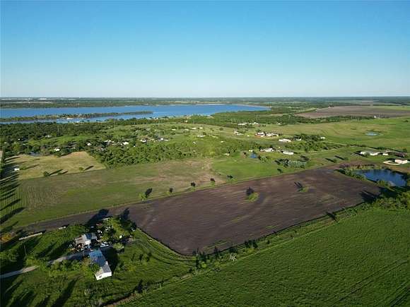 16.31 Acres of Recreational Land for Sale in Bardwell, Texas