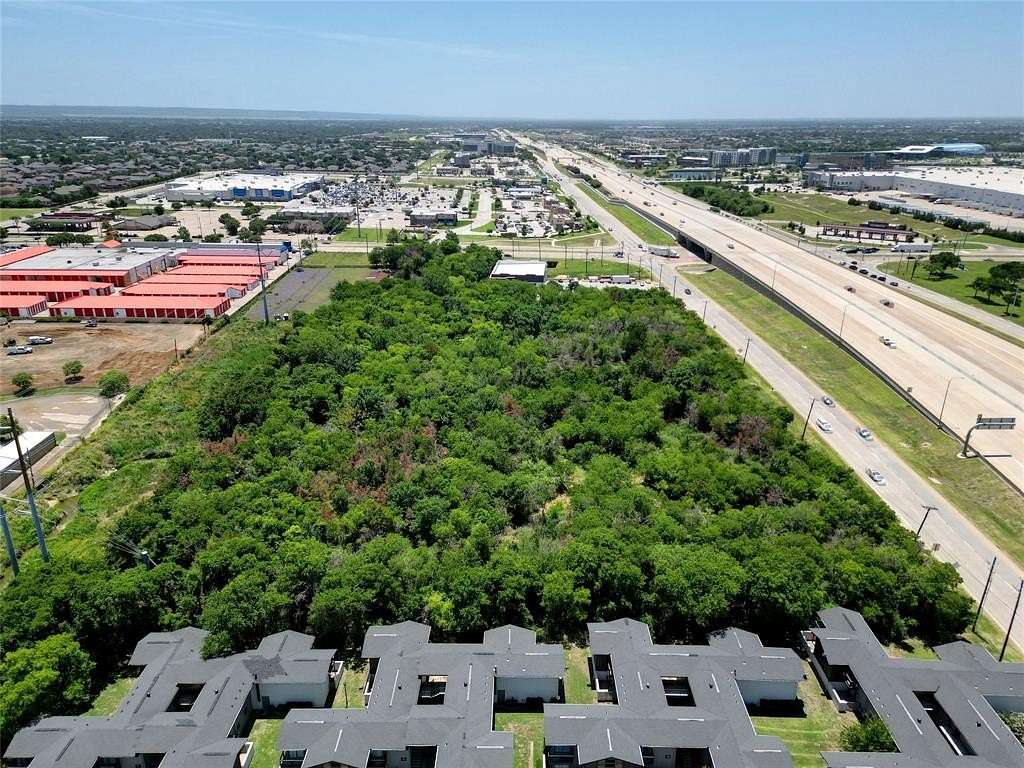 11.41 Acres of Land for Sale in Grand Prairie, Texas