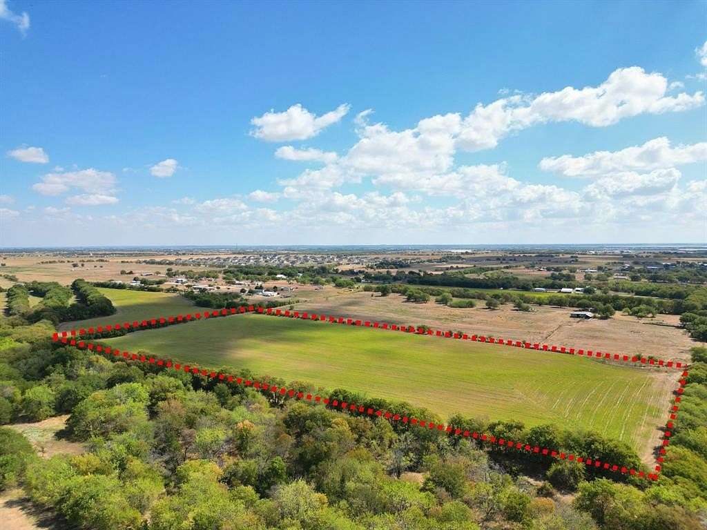 32 Acres of Recreational Land & Farm for Sale in Sanger, Texas