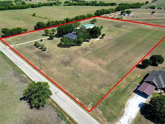 6 Acres of Land with Home for Sale in Sanger, Texas