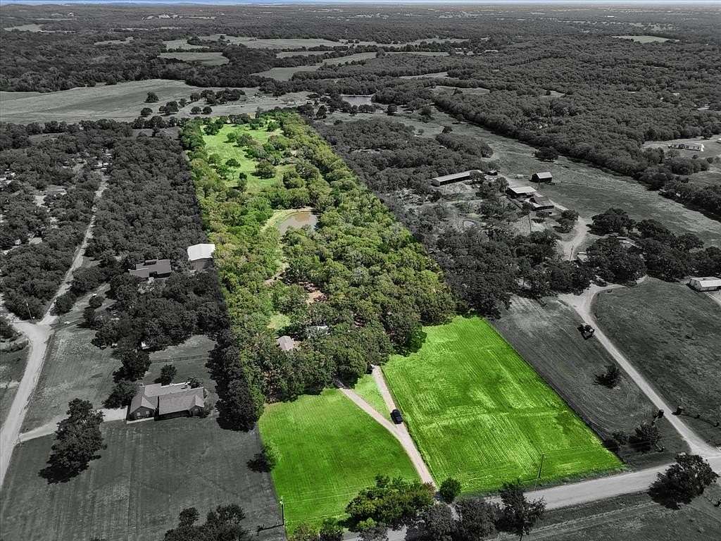 15 Acres of Land with Home for Sale in Aubrey, Texas