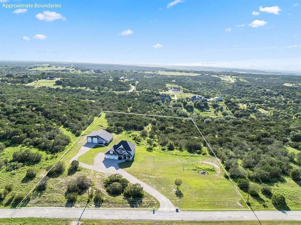 5.015 Acres of Residential Land with Home for Sale in Bluff Dale, Texas