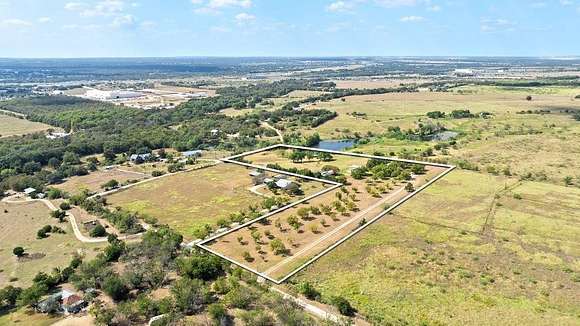 8.631 Acres of Residential Land with Home for Sale in Georgetown, Texas