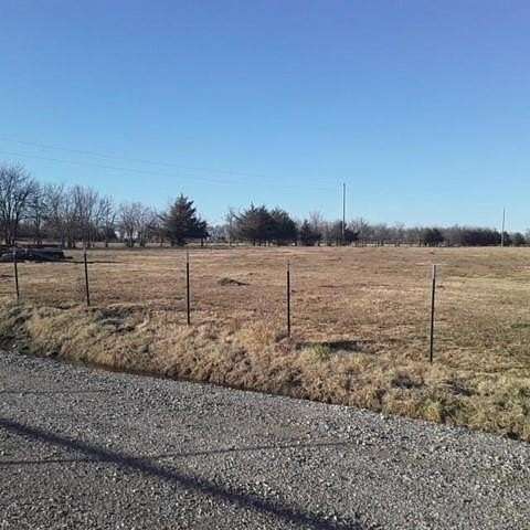 1.12 Acres of Residential Land for Sale in Celeste, Texas