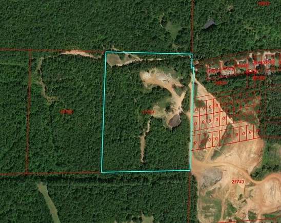 18 Acres of Recreational Land for Sale in Atlanta, Texas