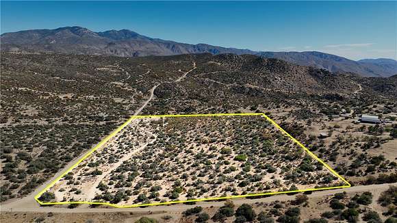 19.18 Acres of Land for Sale in Anza, California