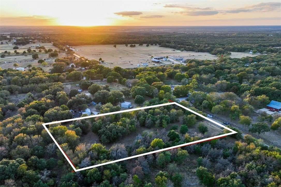 2 Acres of Residential Land for Sale in Waco, Texas