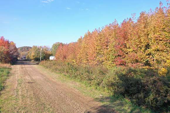 3.53 Acres of Agricultural Land for Sale in Linden, Tennessee