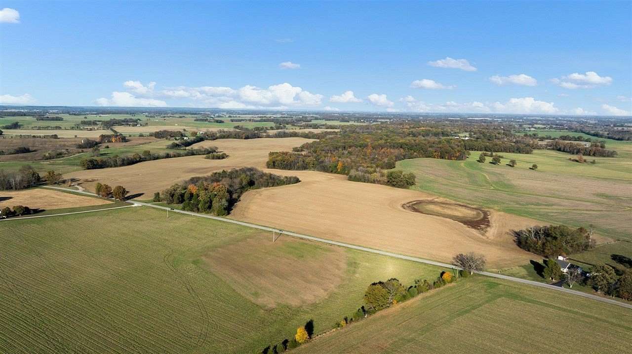 178 Acres of Improved Land for Sale in Franklin, Kentucky